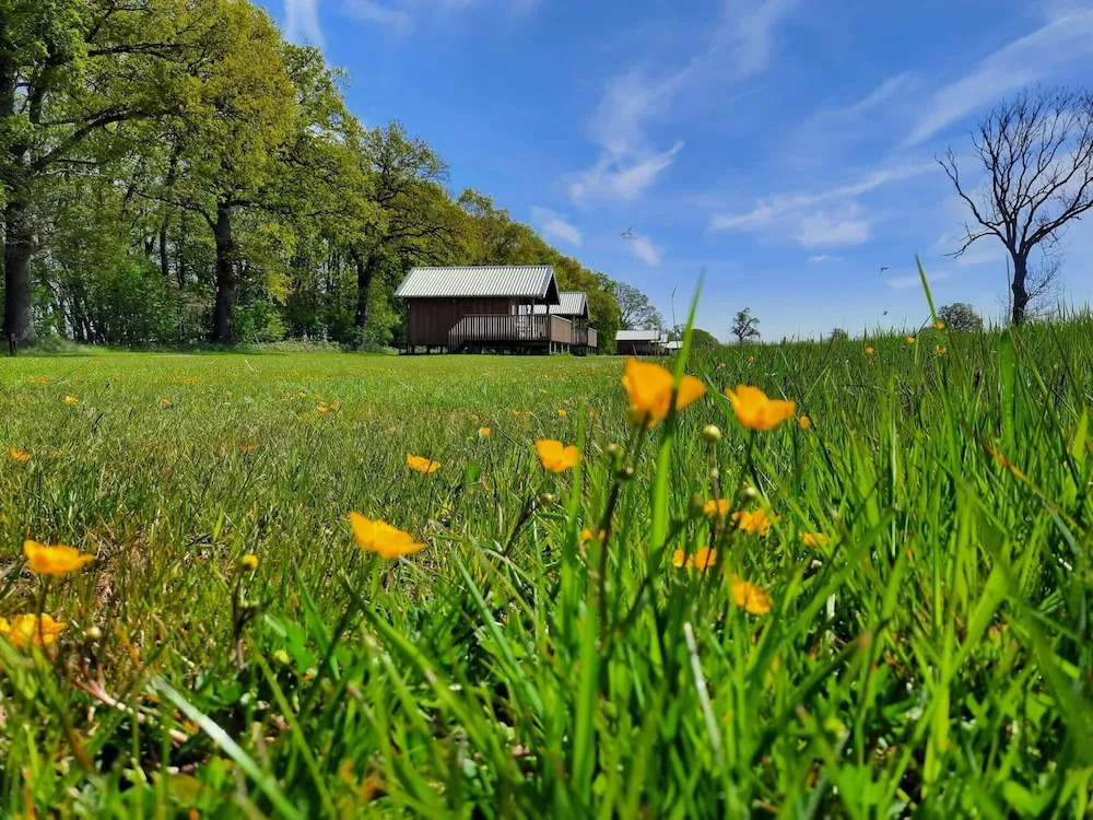 Lodge by Dutch Meadows With Scenic Veranda