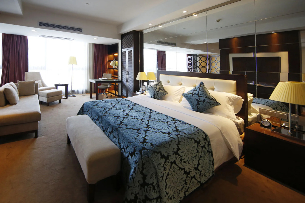 New Beacon Luguang International Hotel - Wuhan Optics Valley Plaza