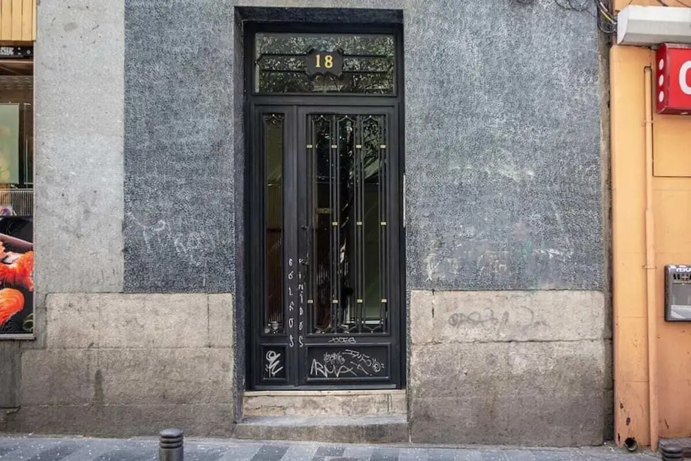 Gorgeous 2bed 2bath in Heart of Madrid City Center