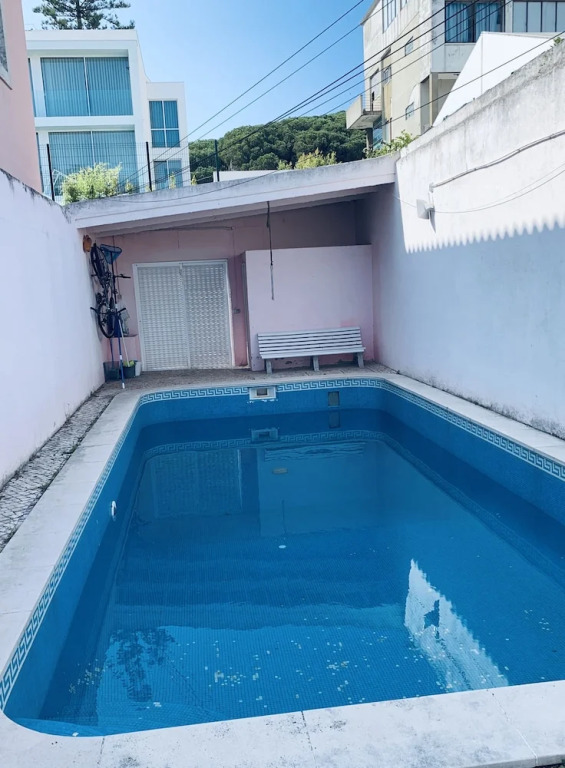 Gama House