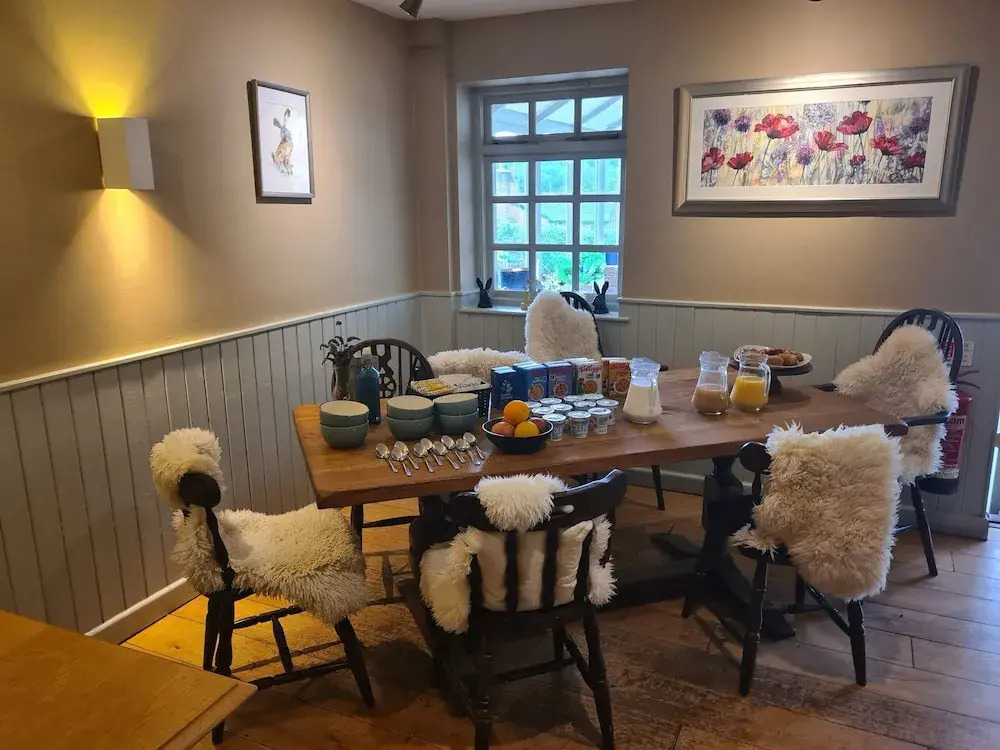 Watership Down Inn