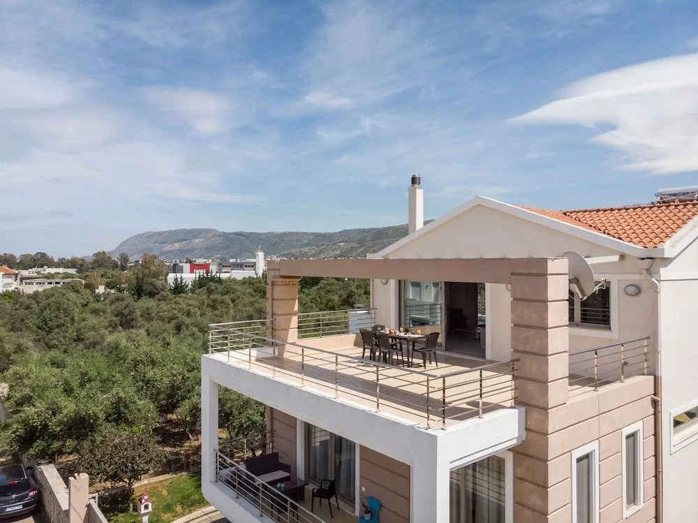 Marmo Residence