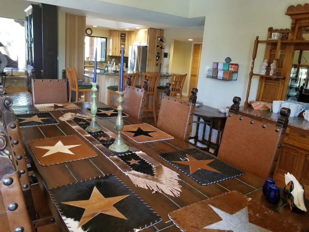 Full Circle Ranch w/ Mtn Views in Cave Creek
