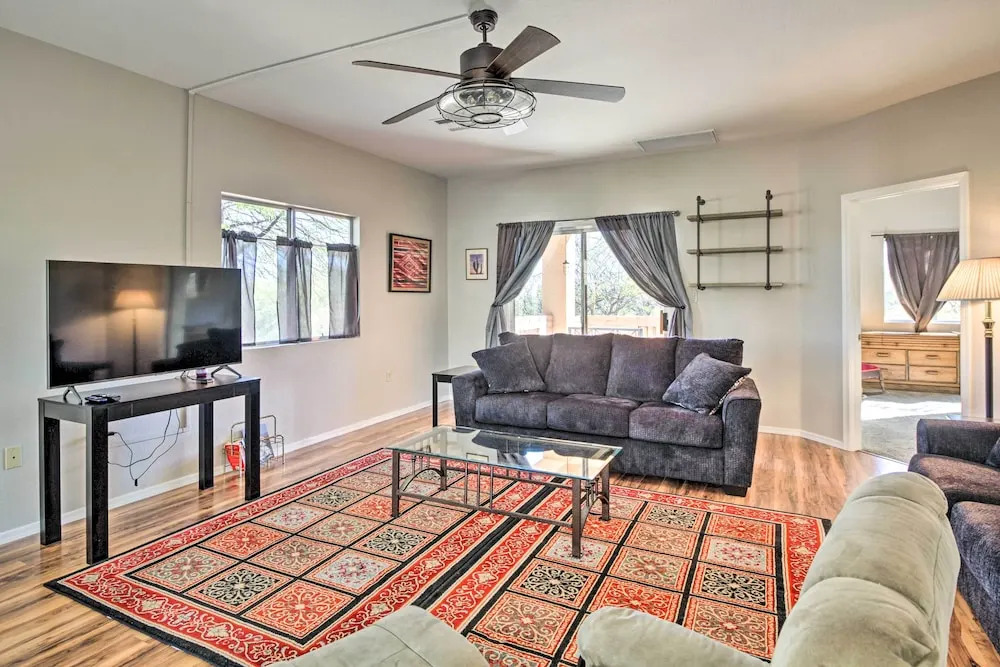 Tranquil Green Valley Townhome w/ Mtn Views!
