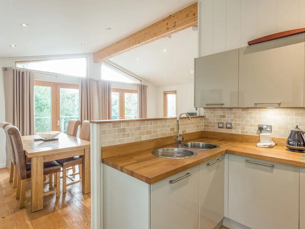 5 Lake View, Looe