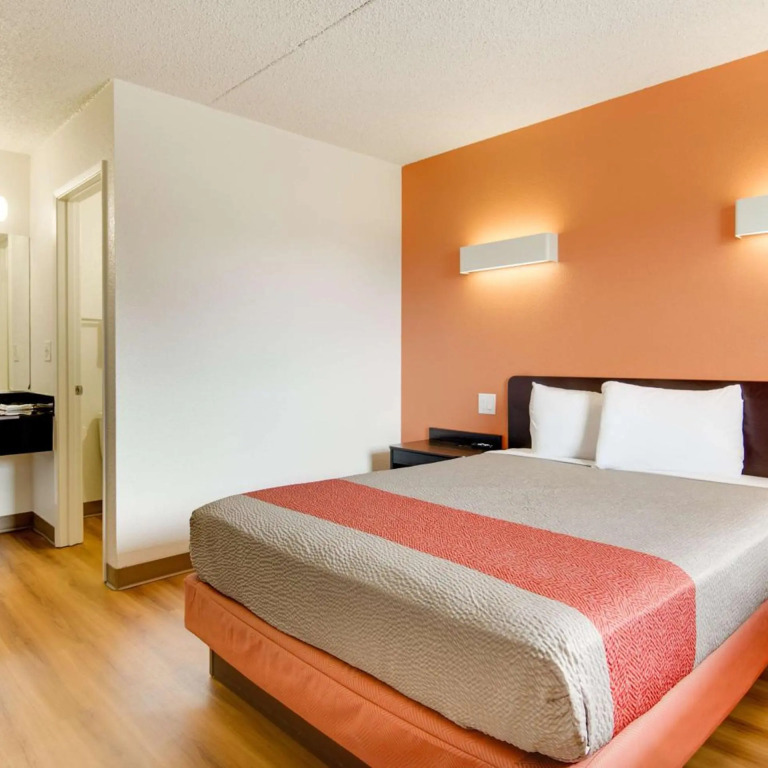 Motel 6-Salina, KS