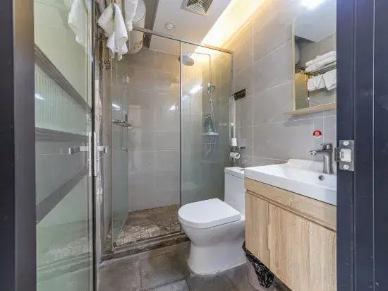 Puyu Hotel  (Foshan Pingzhou Jade Street Store)