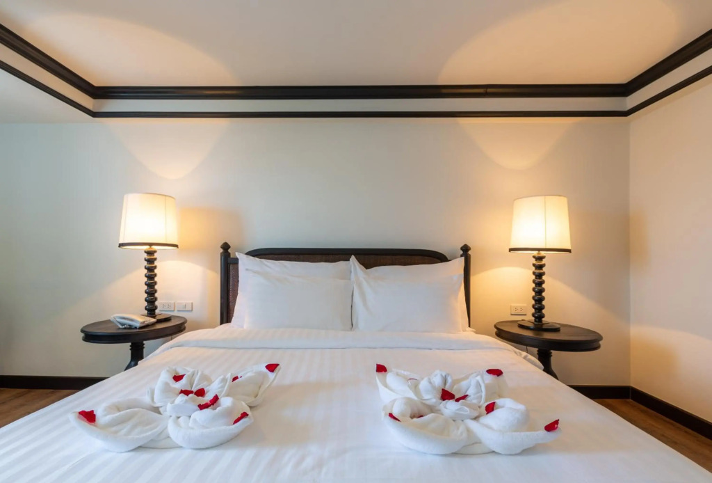 MORA Boutique Hotel