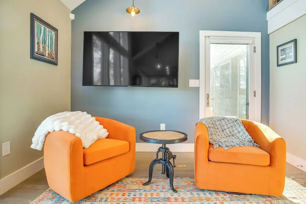 1 Mi to Ferry & Beach: Waterfront Hyannis Home!