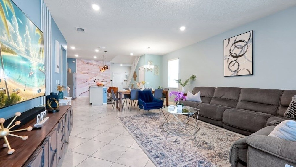 Family-friendly Luxury Home 7br, Private Pool, Resort Amenities Near Disney 7 Bedroom Home