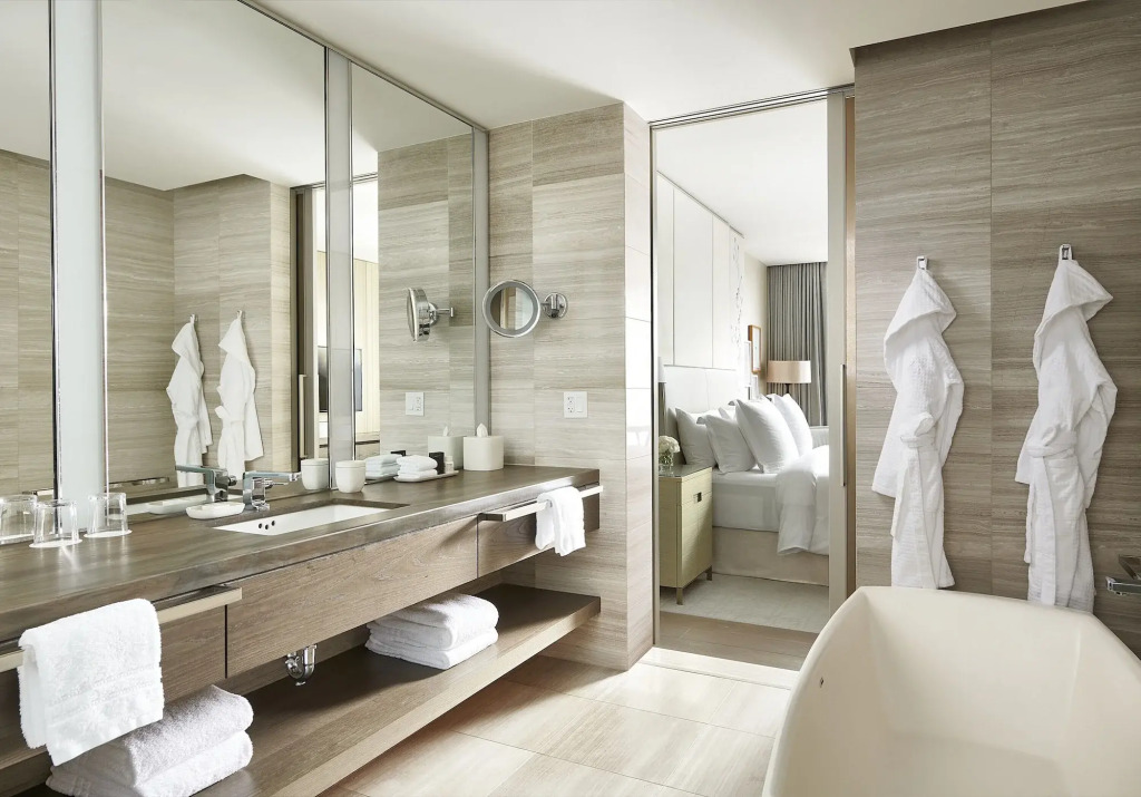 Four Seasons Hotel Toronto