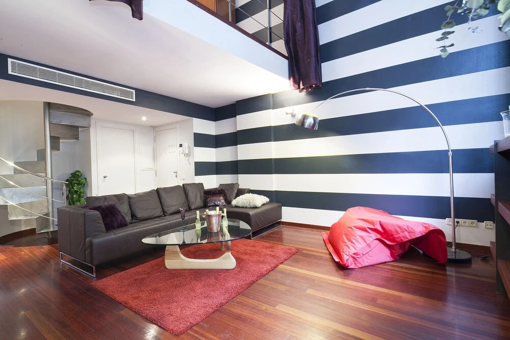 My Space Barcelona Gracia Pool B32