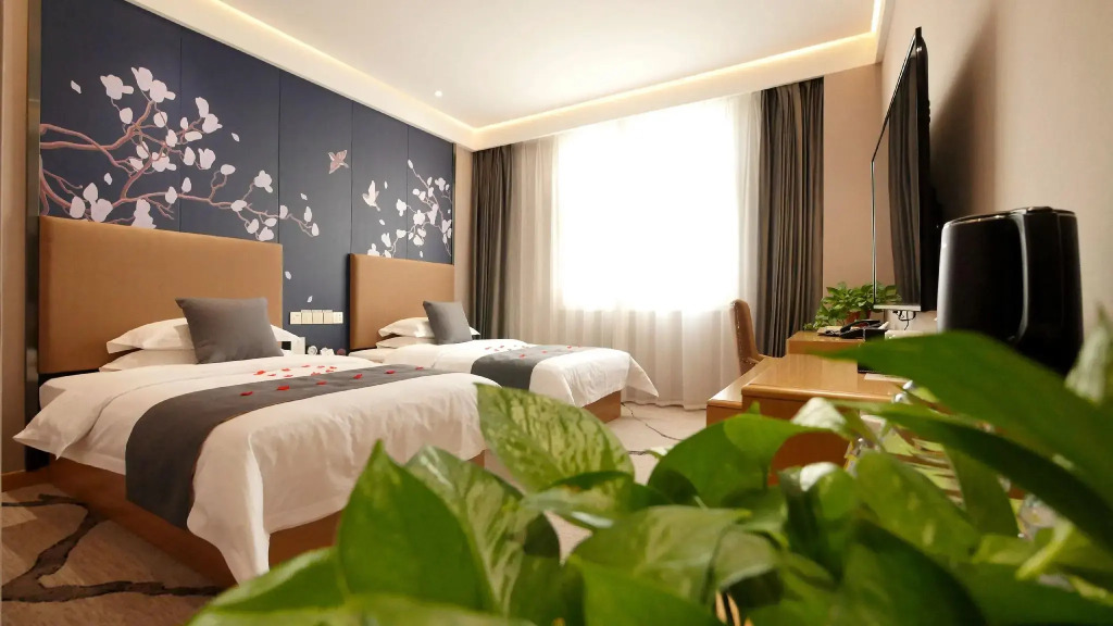 Fugang Hotel(Xuchang College High Speed Rail East Station Store)