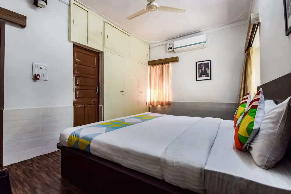OYO Home 11874 Cozy 3BHK Goverdhan Villas