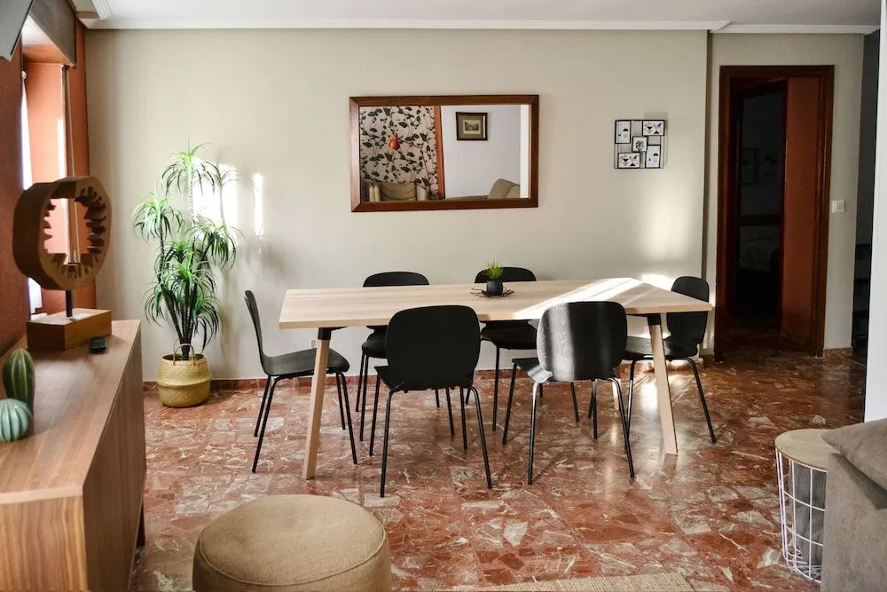 Tres Puentes Anguiano Apartamentos y Pensión