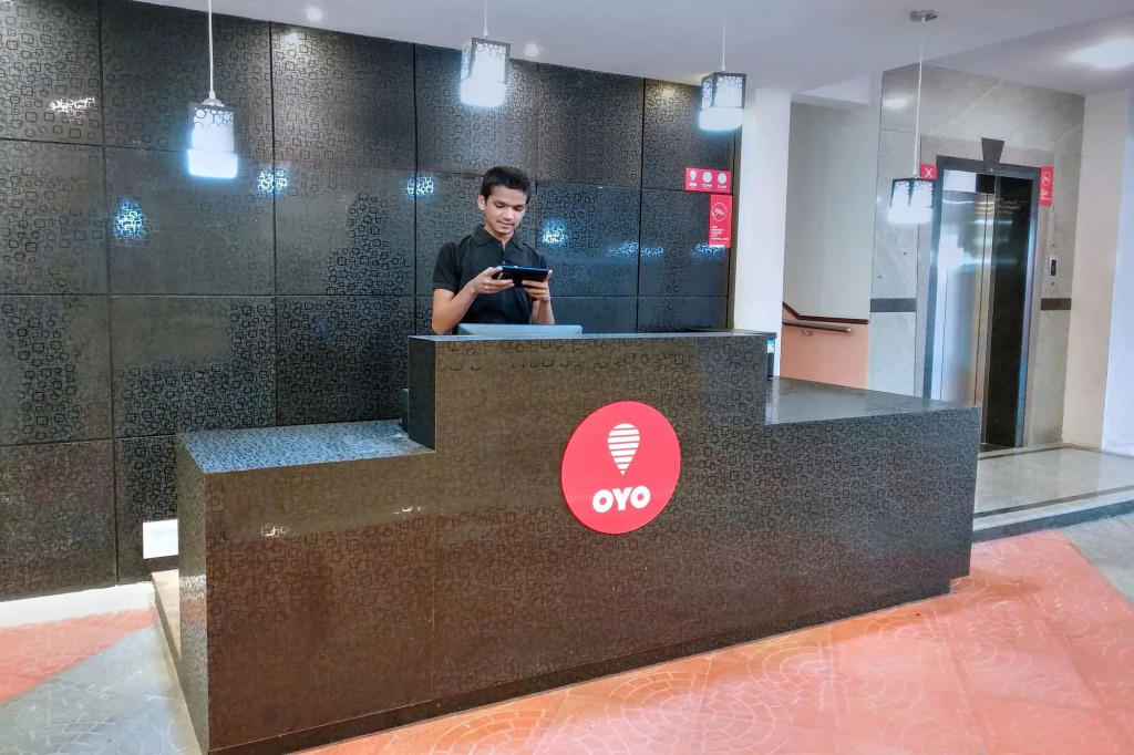 Hotel Kings Suites By OYO Rooms
