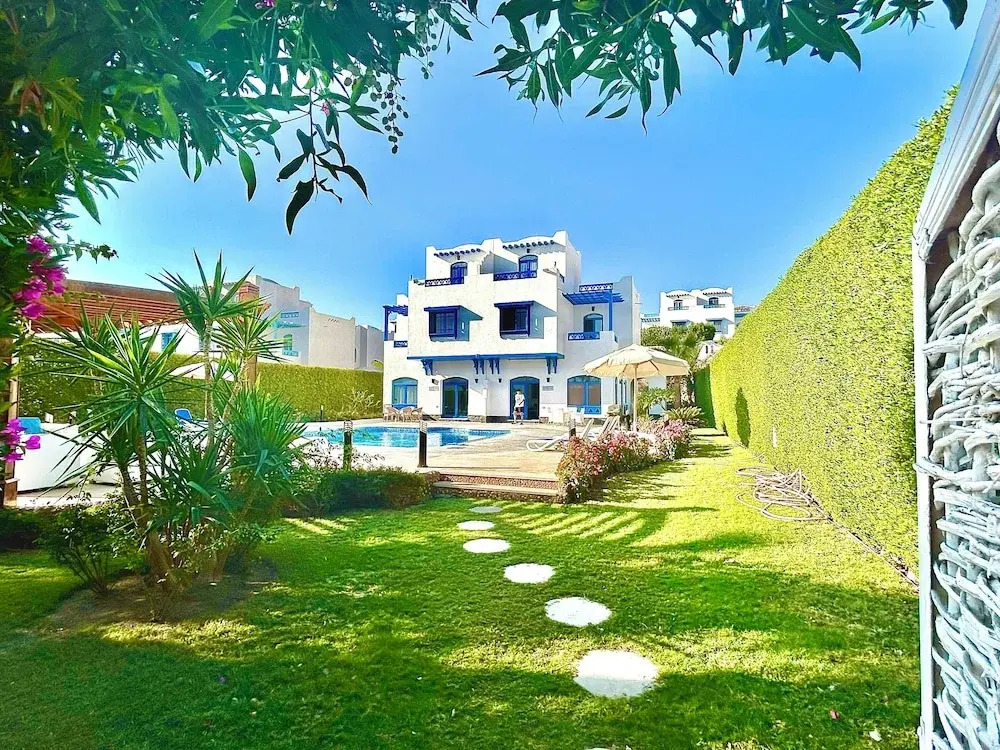 Luxury 4BD Villa with Pool in Hurghada