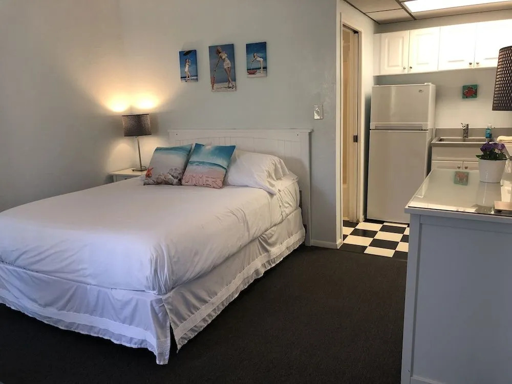 Sabal Palms Inn