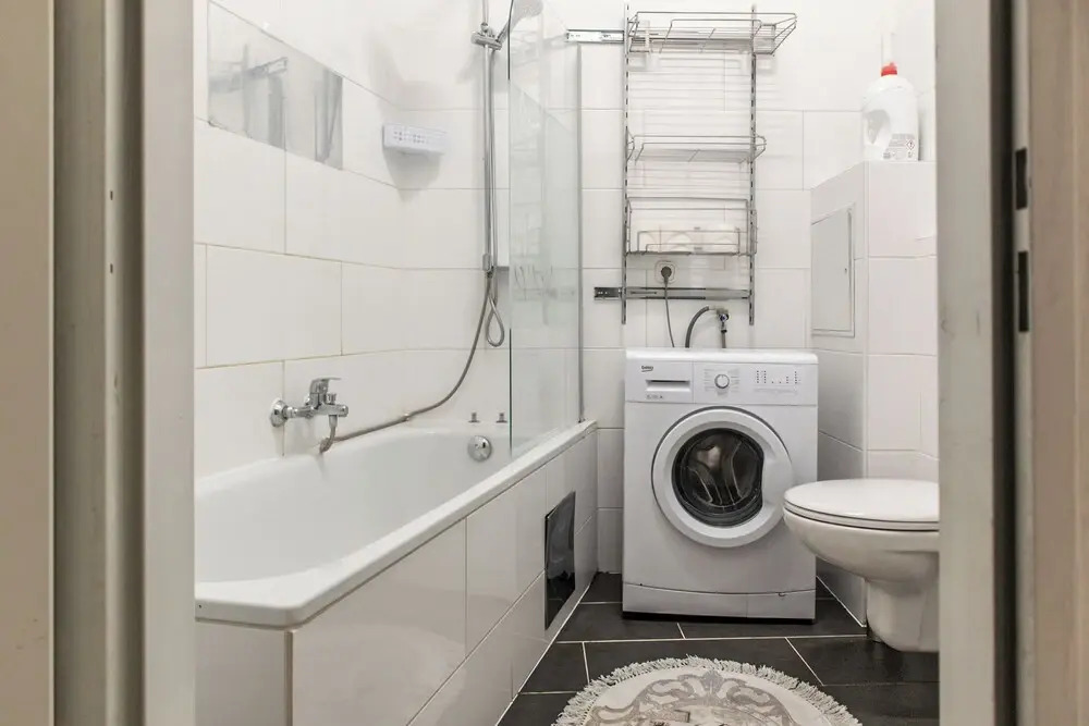 Charming 2BR Apt in Prime Location