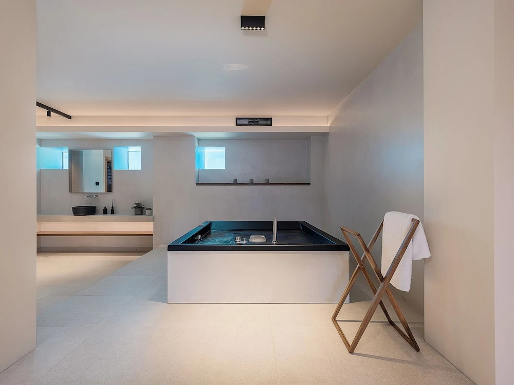 Pnoe Villas - Seafront Experience