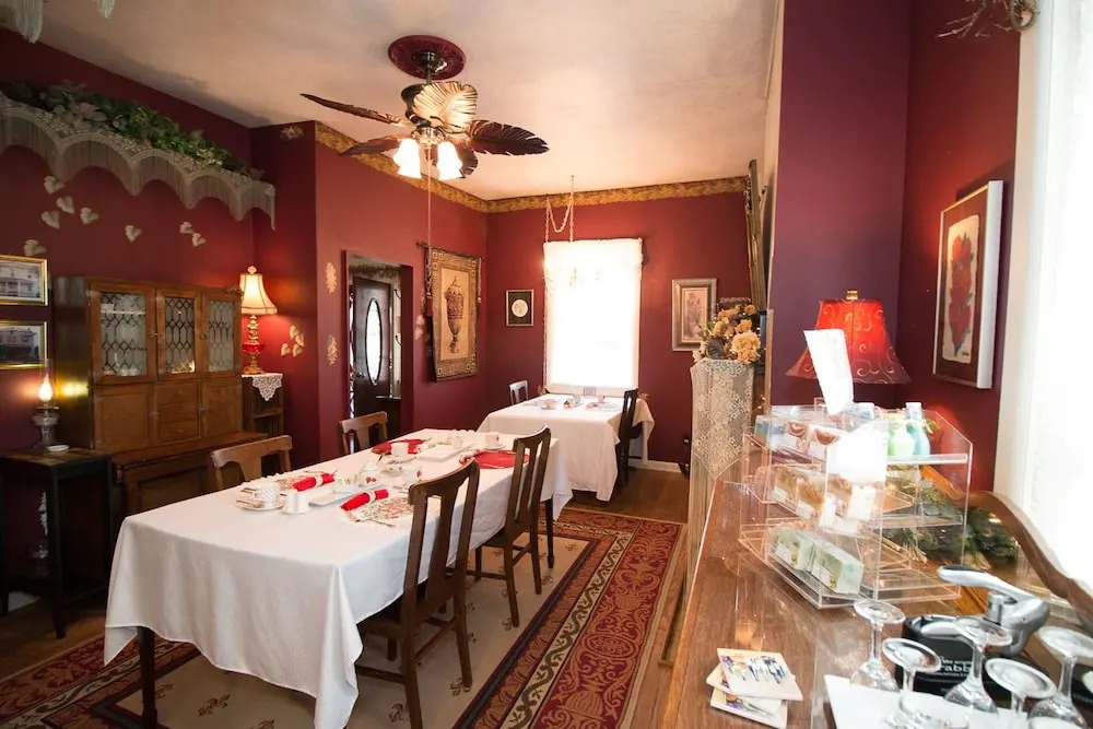 Campbell House B&B