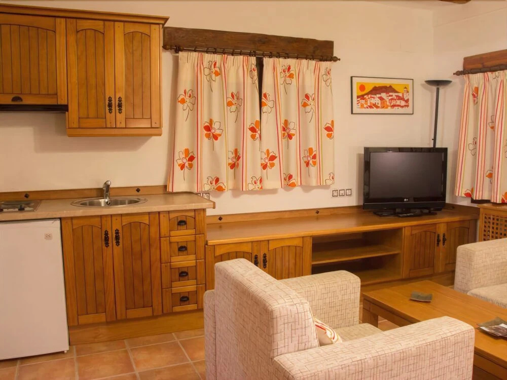 Alhanda Apartahotel