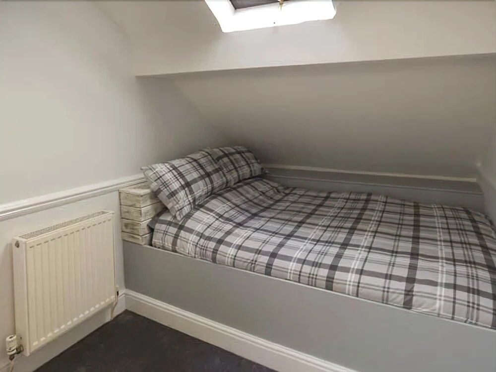 Flat 13 Sandringham Court