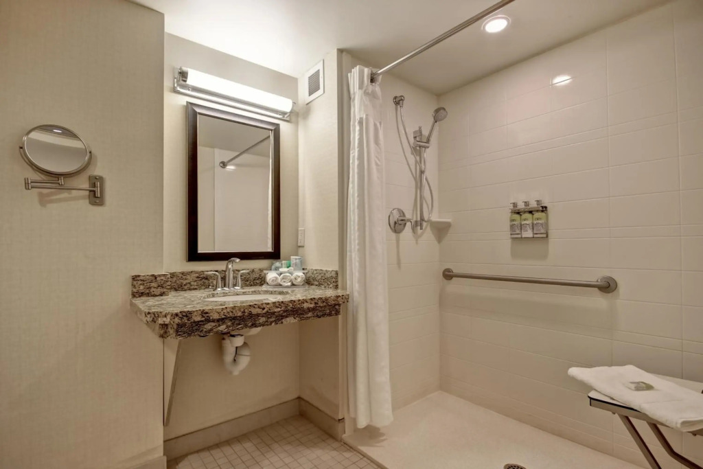 Holiday Inn Express Hotel & Suites Waterloo - St. Jacobs Area by IHG