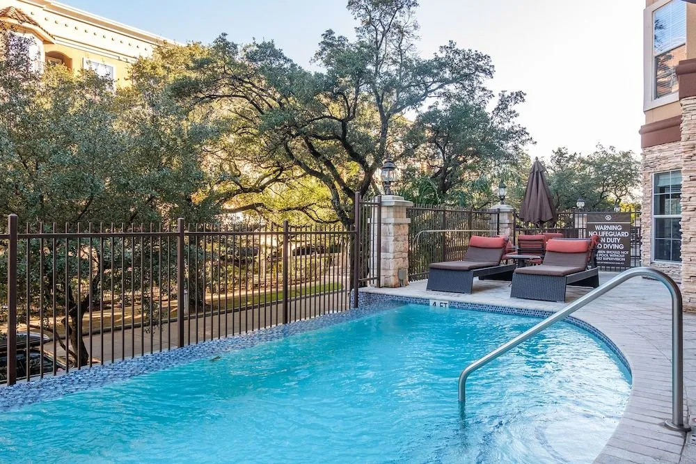 FRONTDESK Residences at Gramercy Apts Houston