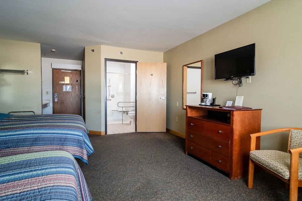 Cedarberry Inn