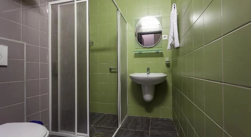 ES Hostel