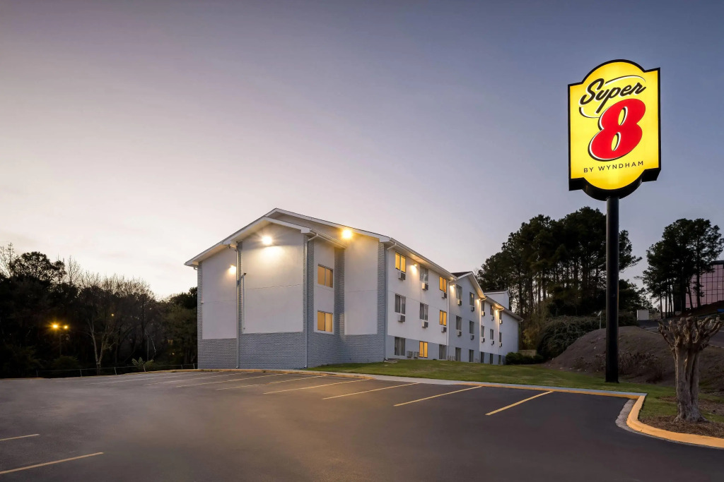 Super 8 by Wyndham Homewood Birmingham Area