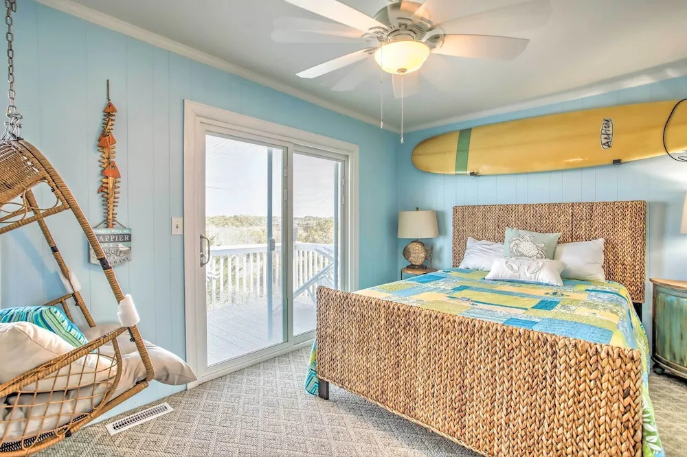 Coastal Oasis w/ Decks: Walk to Holden Beach!