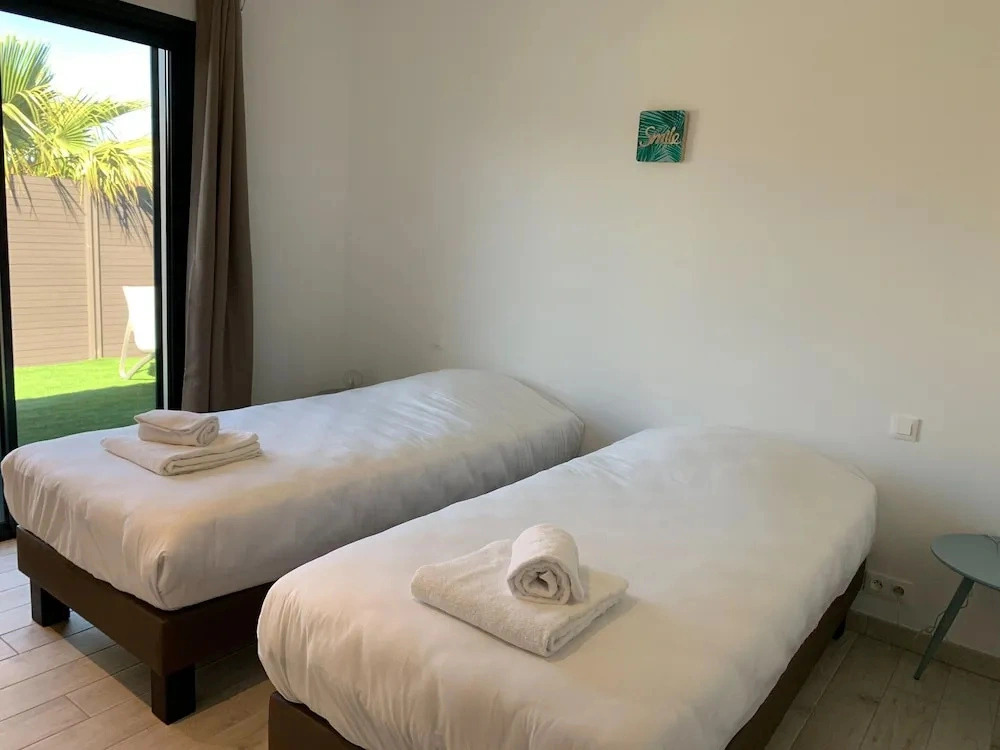 Lecci Retreat Near Cala Rossa Beach