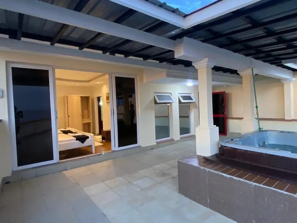 Lux Suites Lily Holiday Homes Shanzu