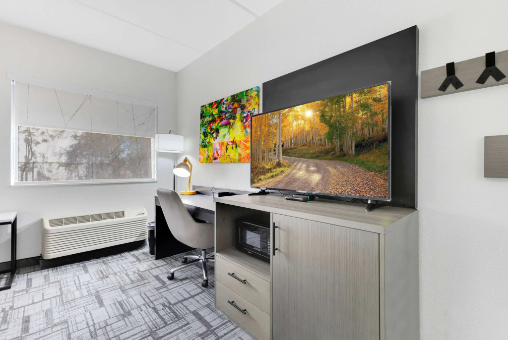 La Quinta Inn & Suites by Wyndham Jacksonville Mandarin