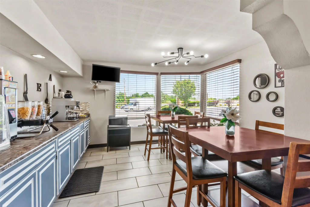 Americas Best Value Inn & Suites Williamstown