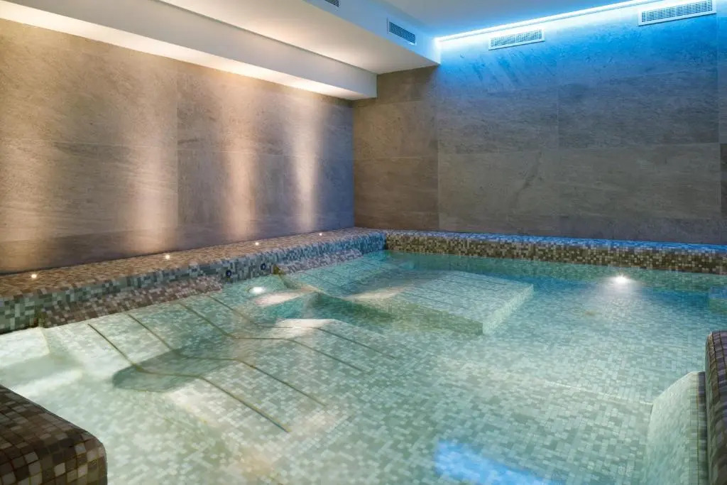Отель Art Hotel Gran Paradiso
