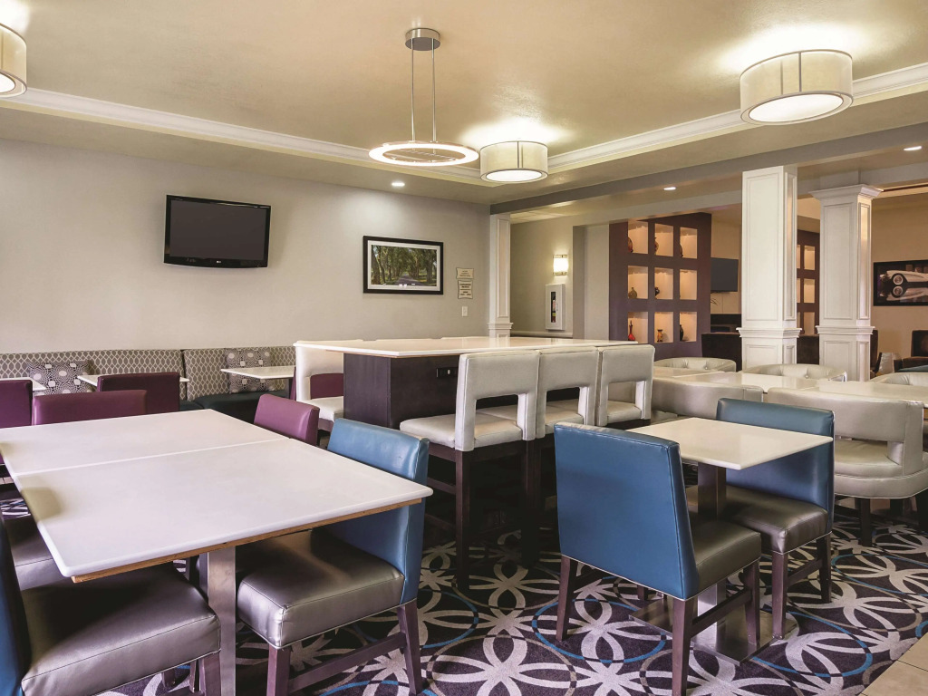 La Quinta by Wyndham Bowling Green