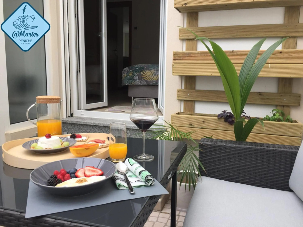 At Maries Beach House Peniche