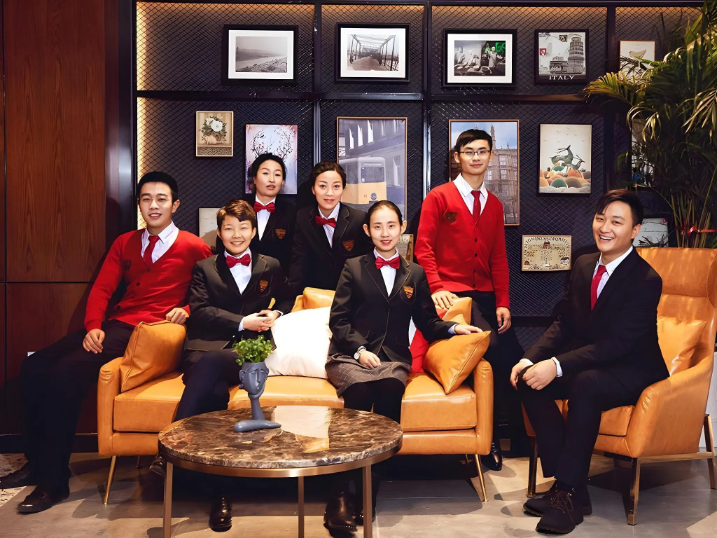Lanzhou Junhe Hotel (Xiguan Metro Station)