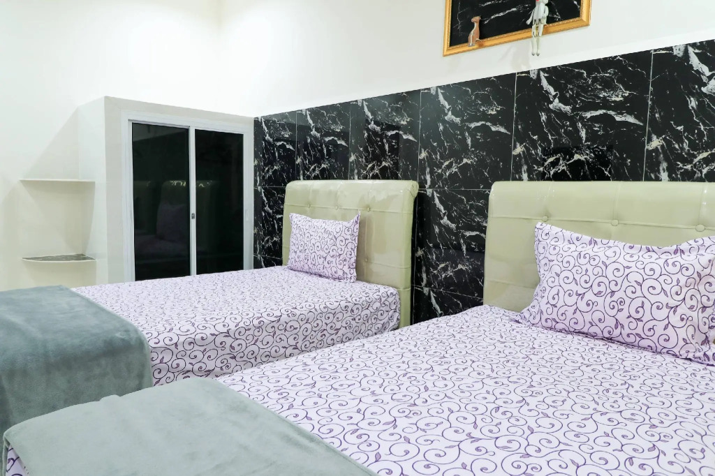 D Rainbow West Homestay