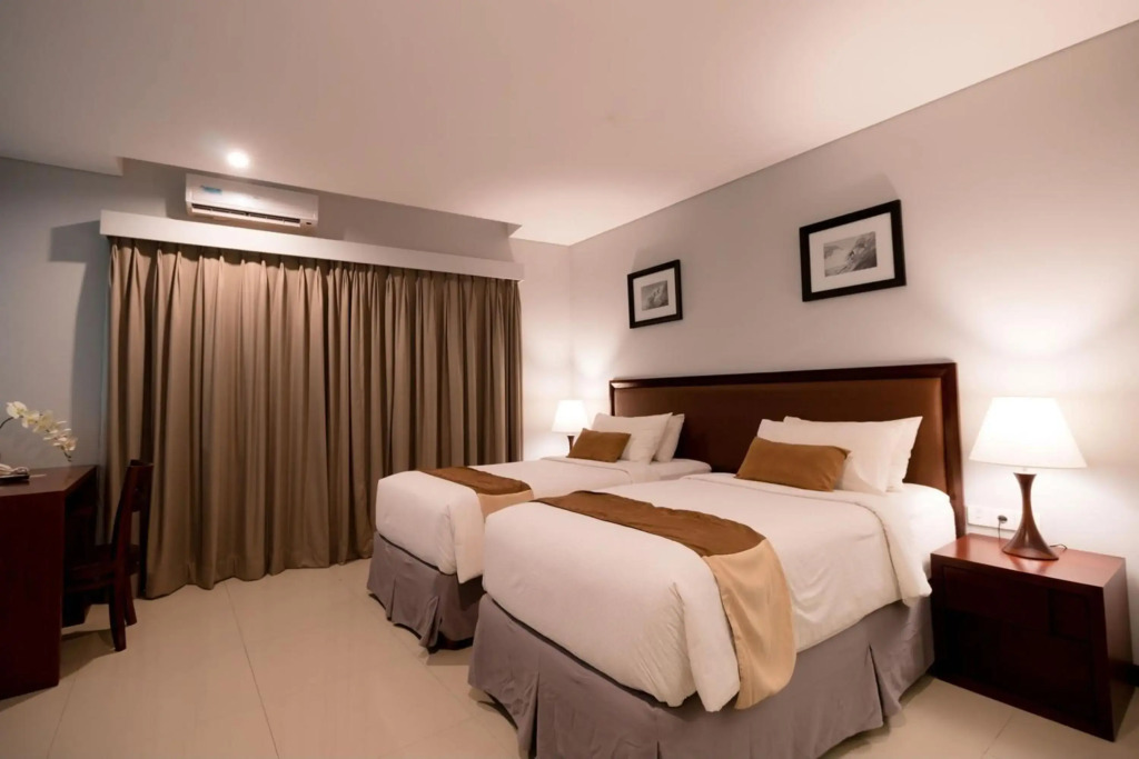 Kutabex Beachfront Hotel