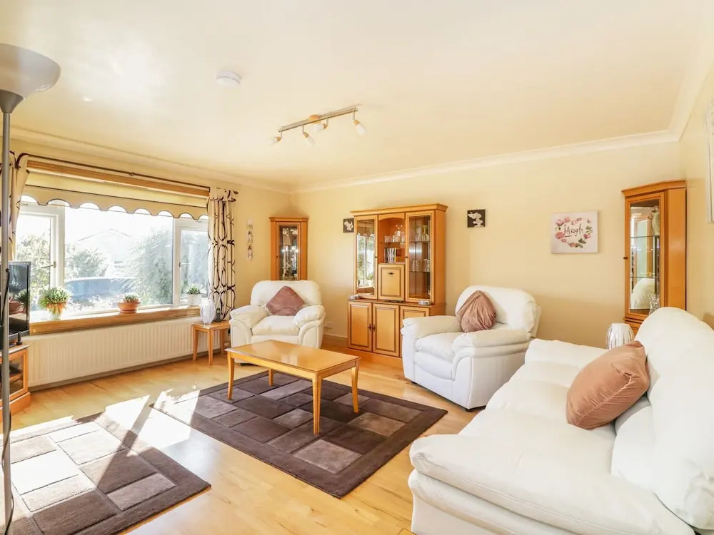 2 Craigarbel Crescent, Montrose