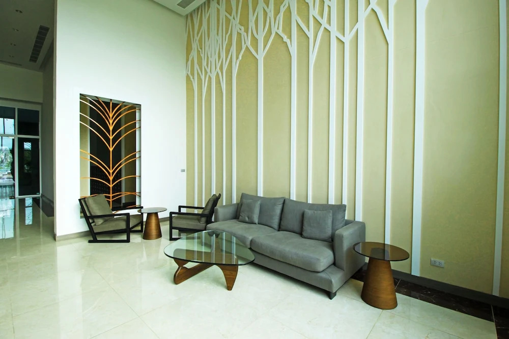 Amazon Residence by Pattaya Sunny Rentals