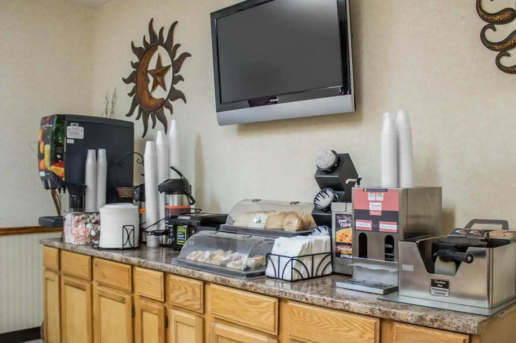 Econo Lodge Kent - Akron West