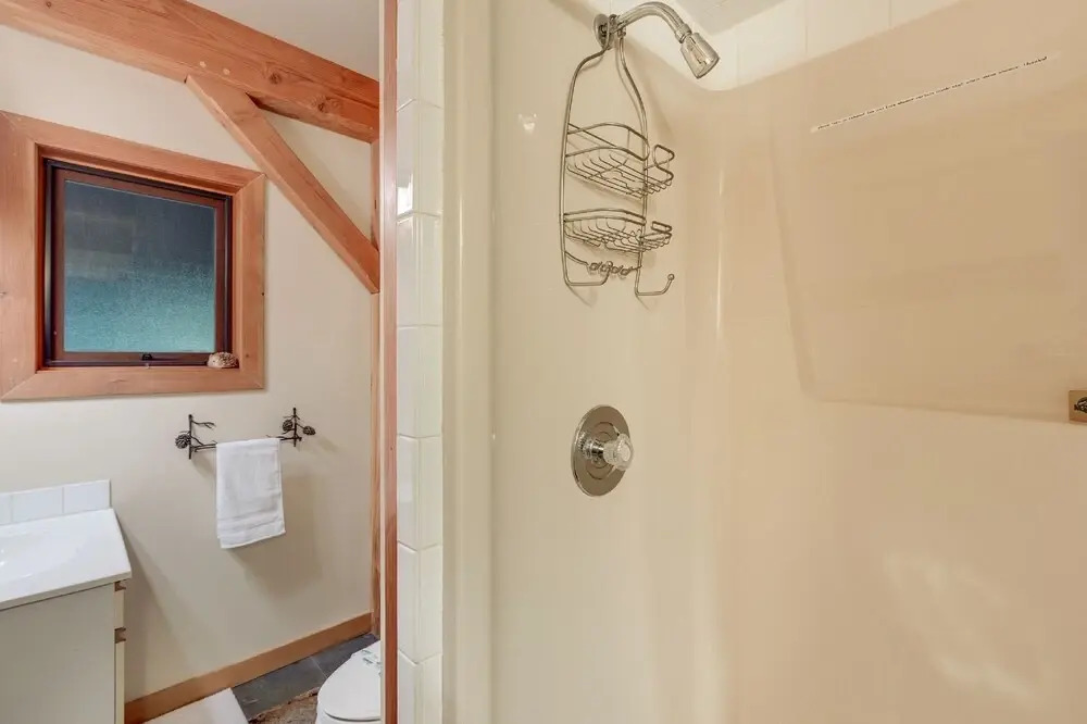 45SL - Hot Tub - Pets Ok - Wi-Fi - Sleeps 8