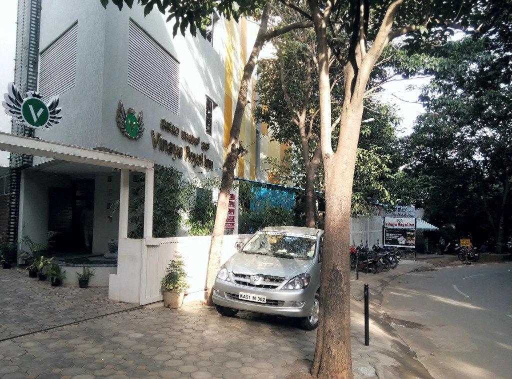 Vinaya Royal Inn