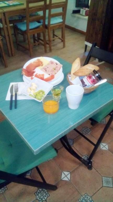House With 5 Bedrooms in Mieres del Camino, With Wonderful Mountain View, Balcony and Wifi Near the Slopes