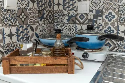 Antoniadi Rooms